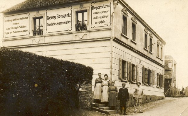 Ecke_Sebastianstr_Flodelingsweg_frueher_Lengsdorferstr._zwichen_dem_forderen_Gebaeude_und_dem_hinteren_Backssteingebaeude_die_Bergfelstr.._frueher_Ackerst_
